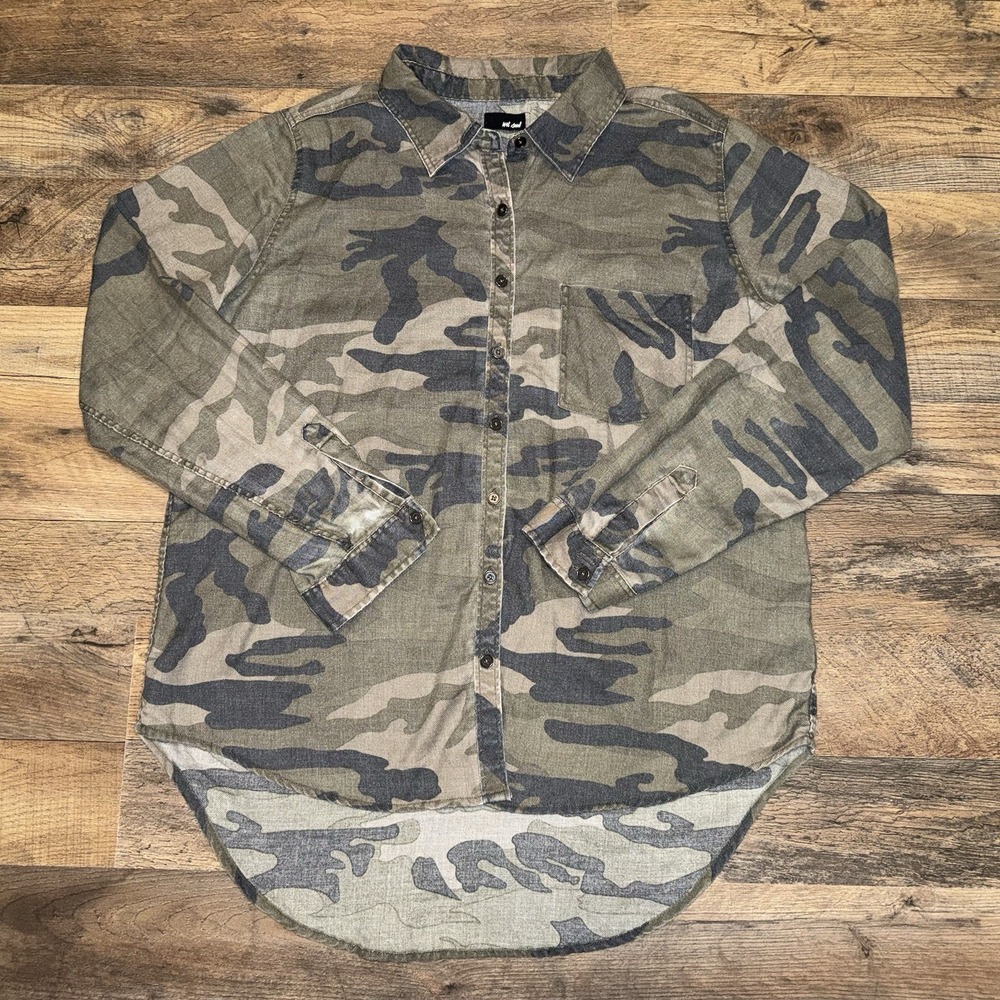 Wet Seal Women's Camo Long Sleeve Button Up Size XL - Picture 1 of 6
